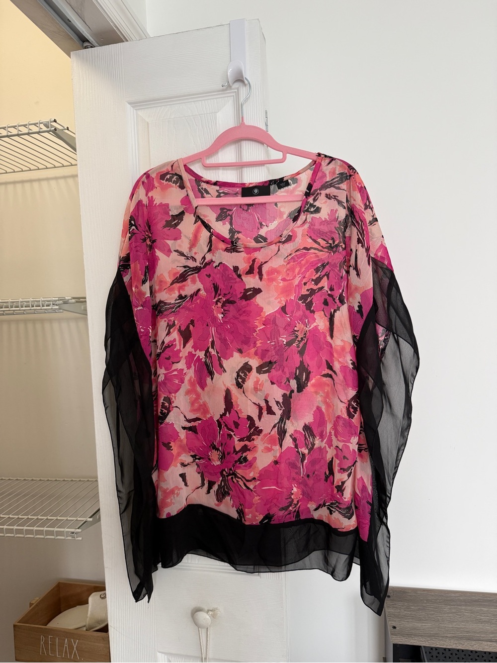 New Floral Pink & Black Sheer-Sleeve Women's Tunic from Macy’s Size S